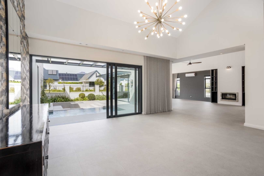 To Let 3 Bedroom Property for Rent in Val De Vie Estate Western Cape